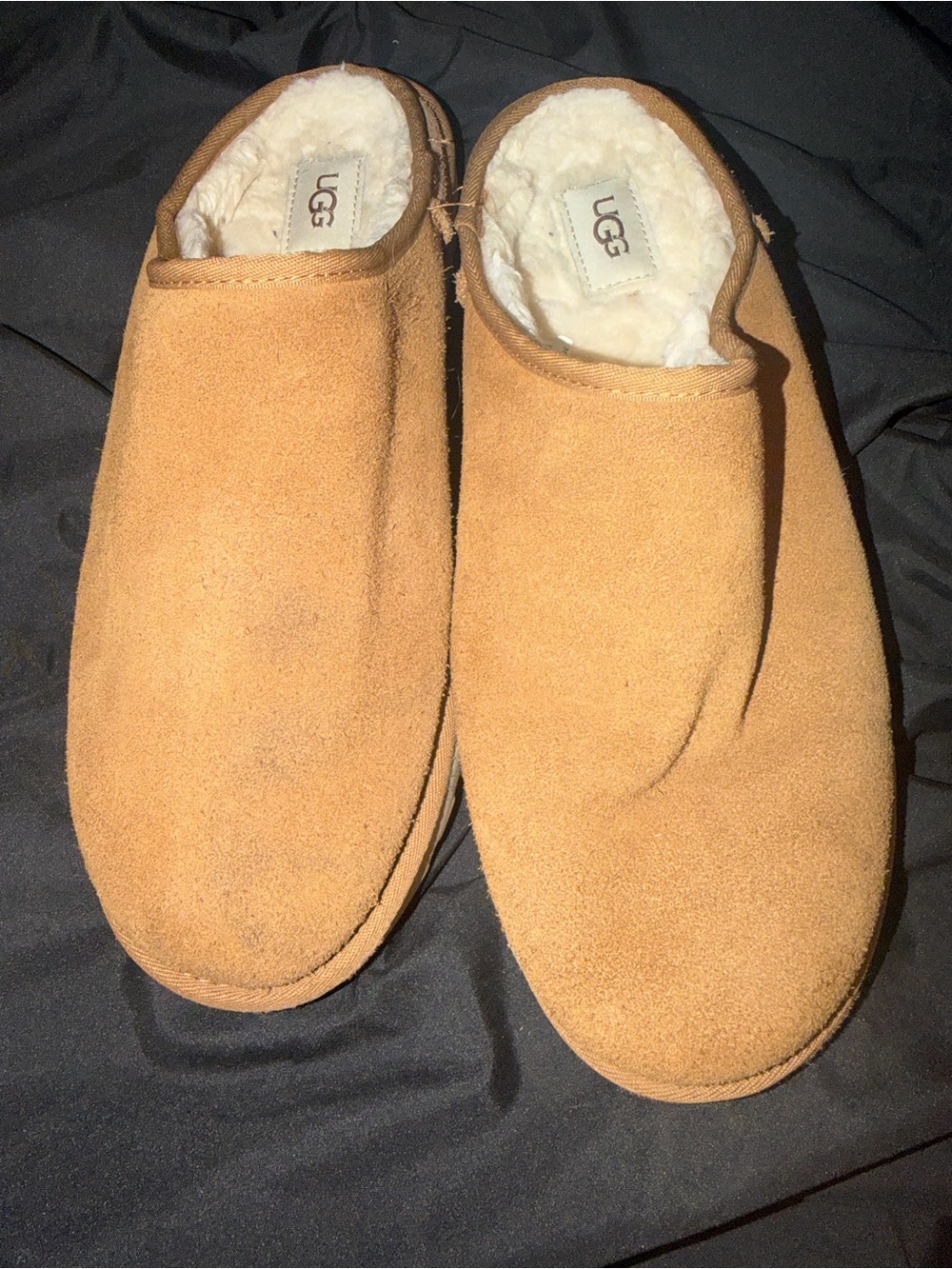 UGG Men's Classic Slip-On Slipper in Chestnut size 12